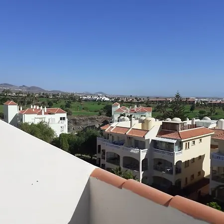Luxury 2 Bed , Roof Garden, 3 Pools, And Wifi Ferienhaus